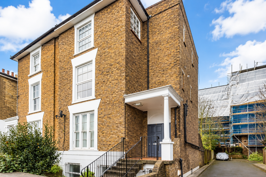 Property photo 1 of 11 1
