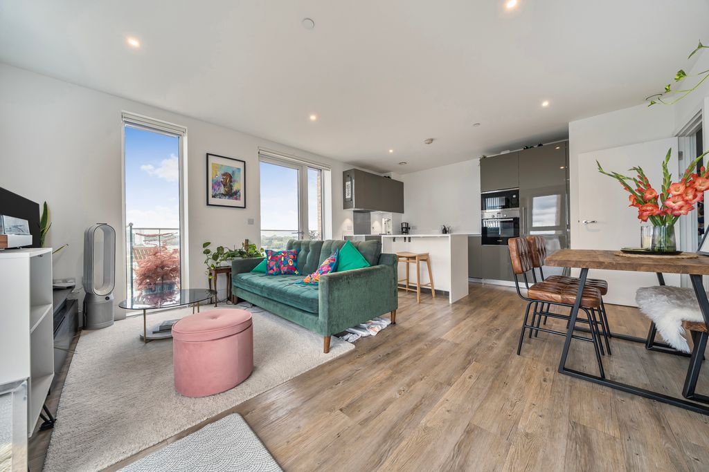 Property photo 1 of 23 1341097-11-68A37B304Ebb0