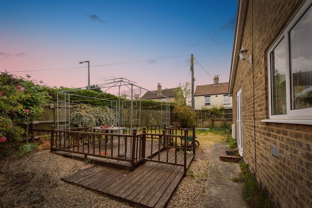 Property photo 3 of 16