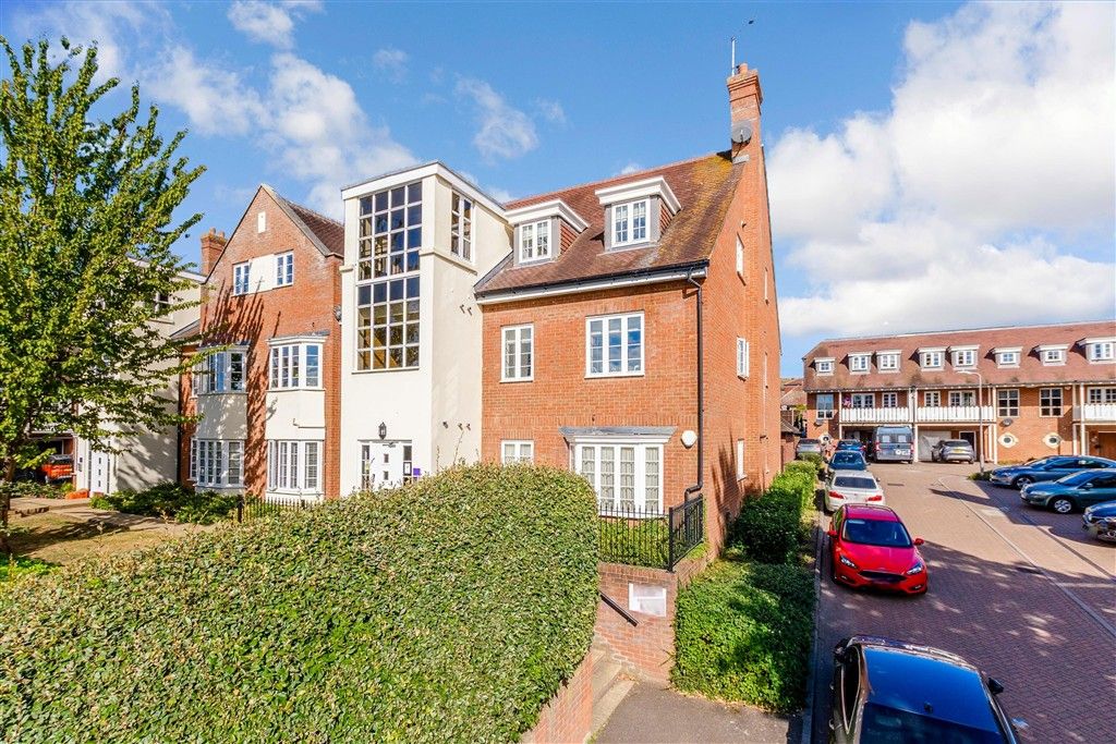 Property photo 3 of 9 Front (Web)