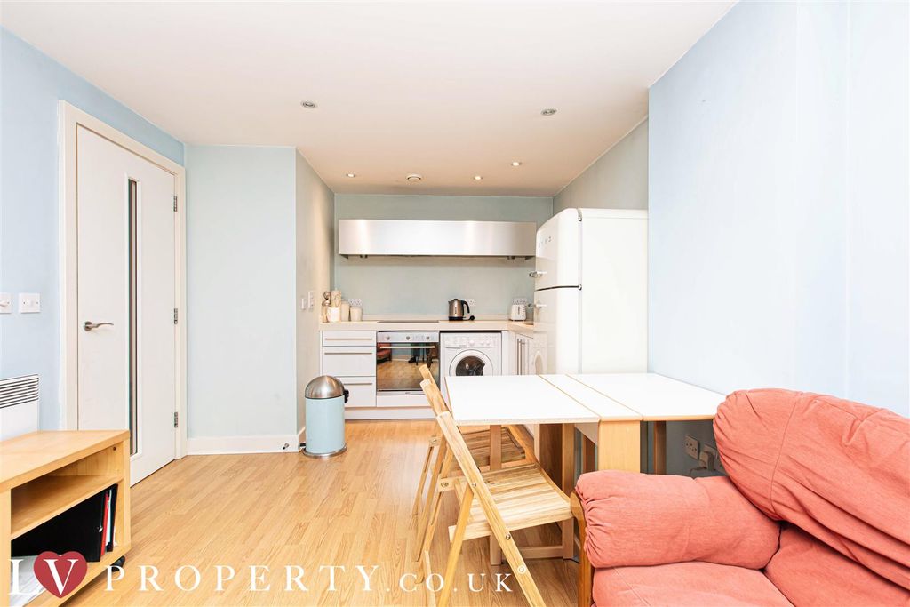 Property photo 3 of 6 5.Jpg