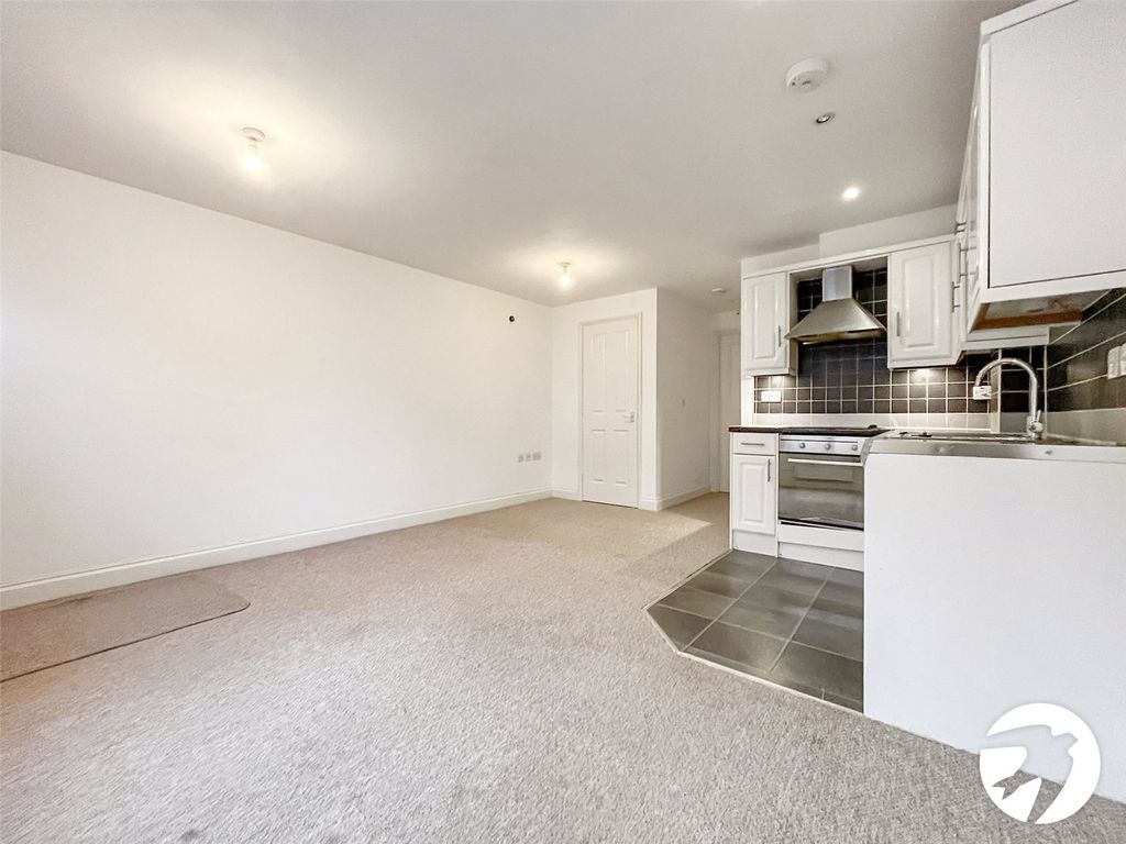 Property photo 3 of 8 Picture No. 02