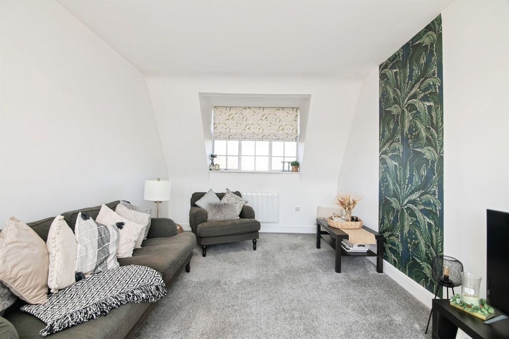 Additional image 5 of 3 bed penthouse for saleMallows Grove, Dudley DY1