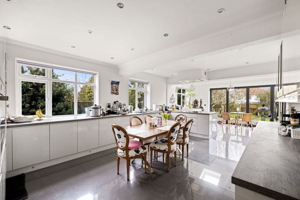 Additional image 4 of 5 bed detached house for saleShorncliffe Road, Folkestone CT20