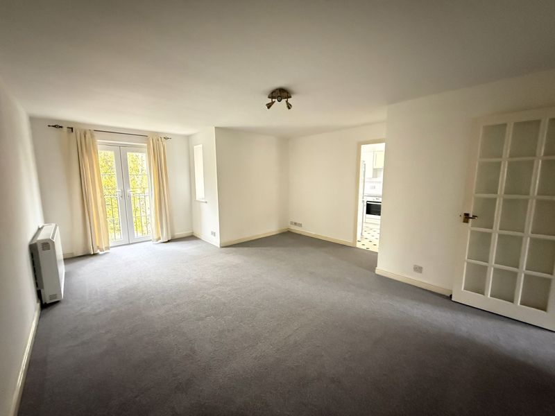 Property photo 1 of 11 Photo 13