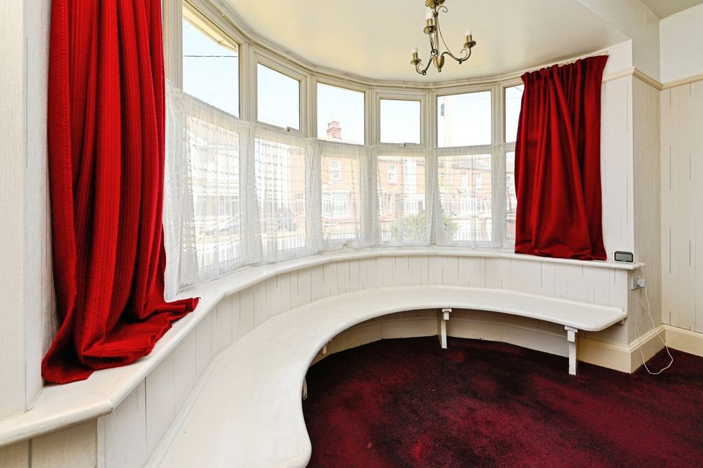 Property photo 2 of 18 Pbox-Img.Jpg
