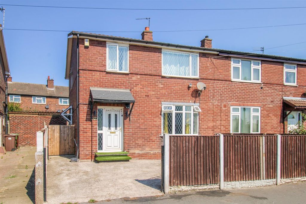 Property photo 1 of 17