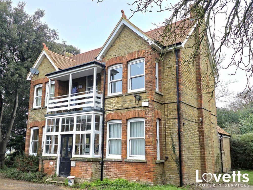 Property photo 1 of 8 External