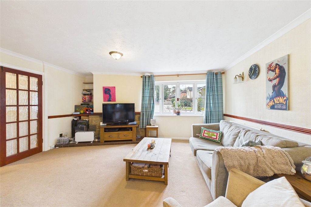 Property photo 2 of 9 Picture No. 23