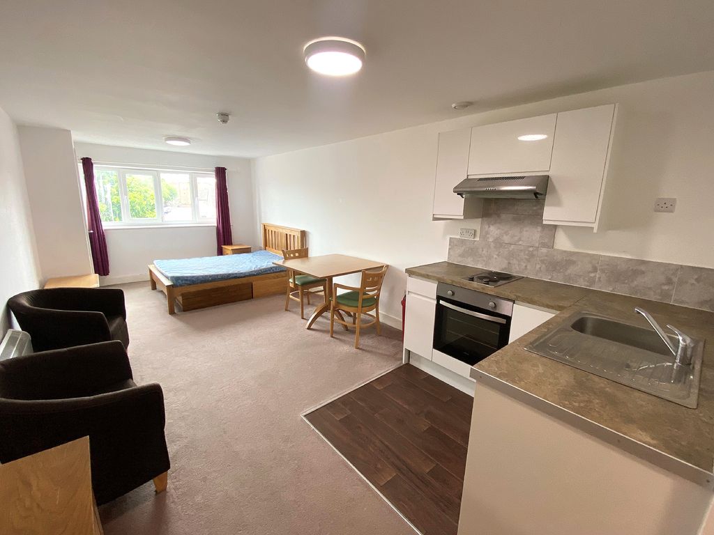 Property photo 1 of 6