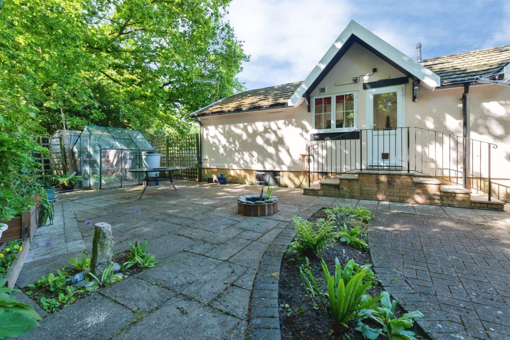 Property photo 3 of 16