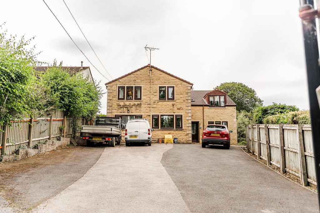 Property photo 1 of 41