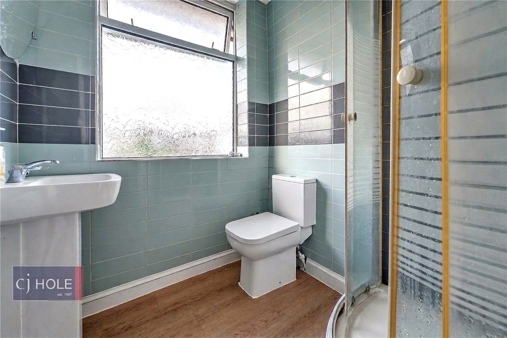 Property photo 2 of 10 Picture No. 23