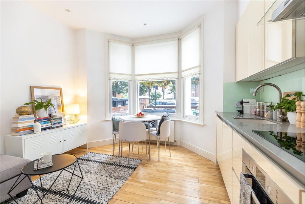 Property photo 1 of 7