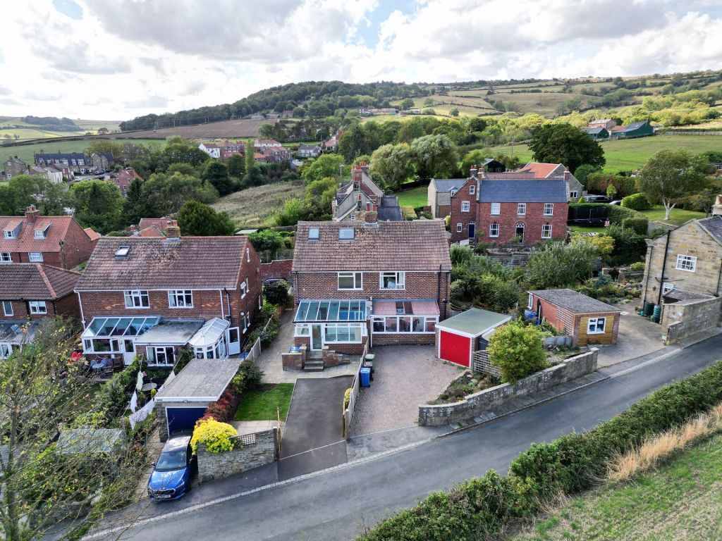 Property photo 2 of 24