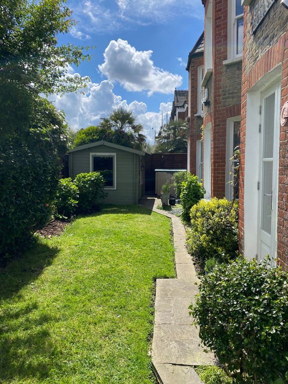 Property photo 2 of 7