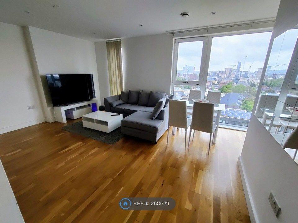 Property photo 1 of 10 Living Room Pic 1