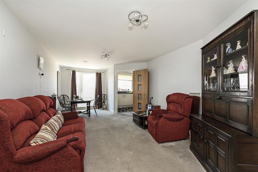 Property photo 2 of 18 53Eg017.Jpg
