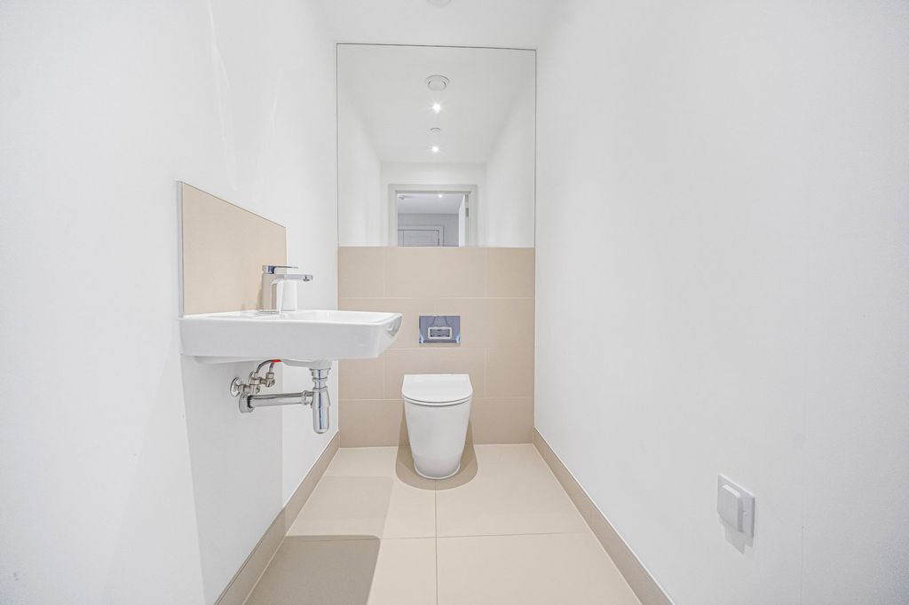 Additional image 28 of 3 bed penthouse for saleRest Bay, Porthcawl CF36