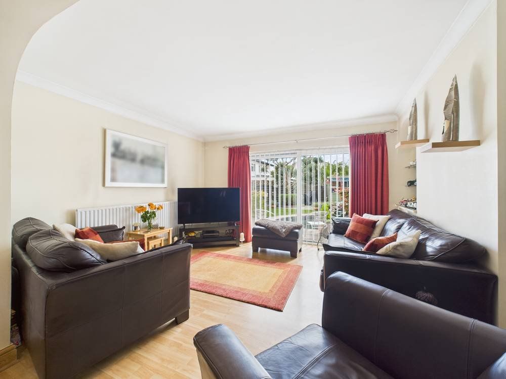 Property photo 2 of 16 Picture No. 02
