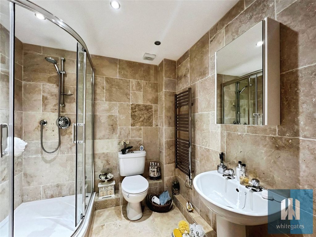 Property photo 3 of 17 Picture No. 14