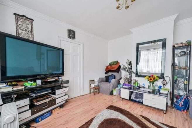 Property photo 2 of 10 3966343