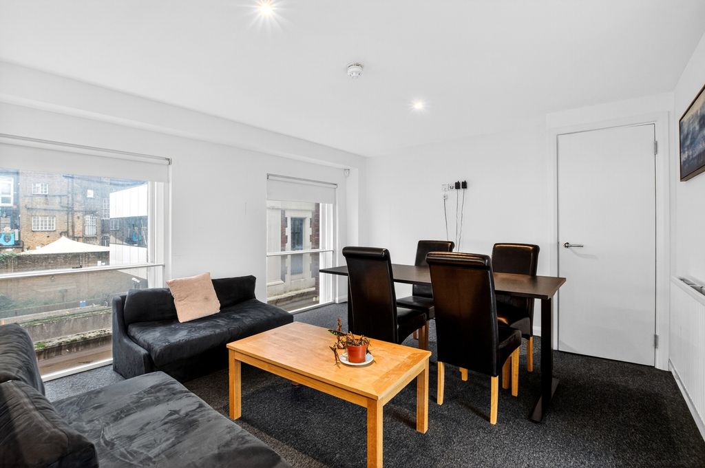 Property photo 1 of 12 Reception Room