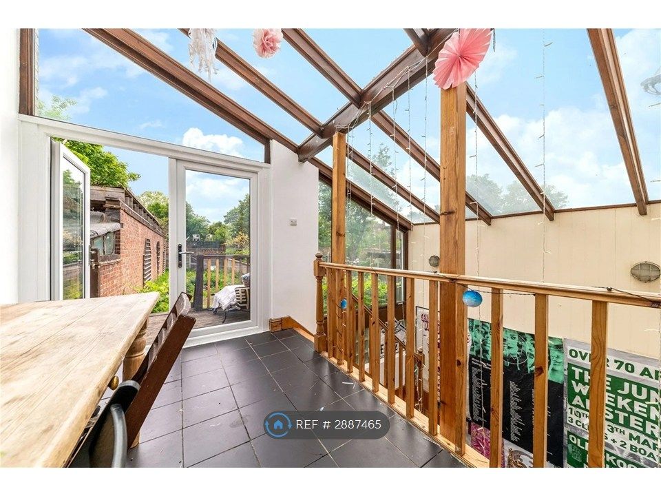 Property photo 3 of 3