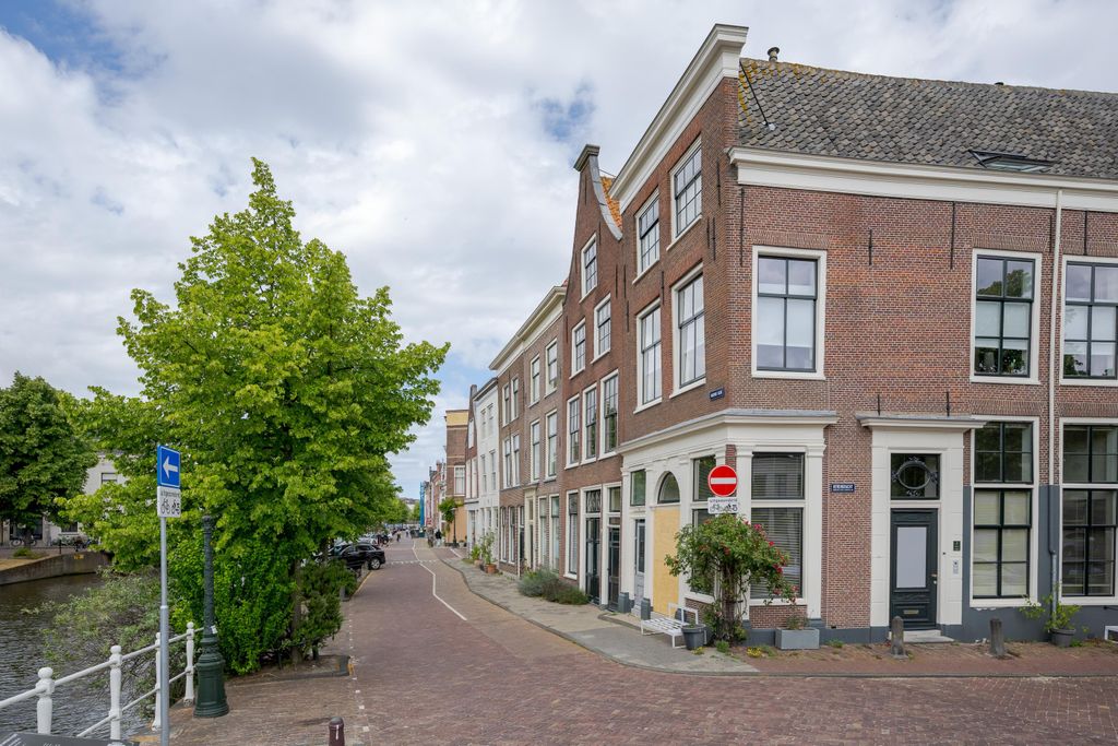 Property photo 3 of 46