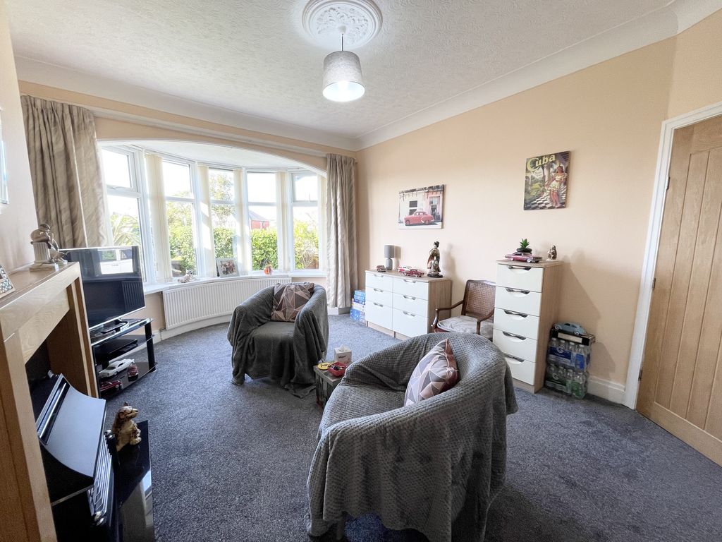 Property photo 3 of 22