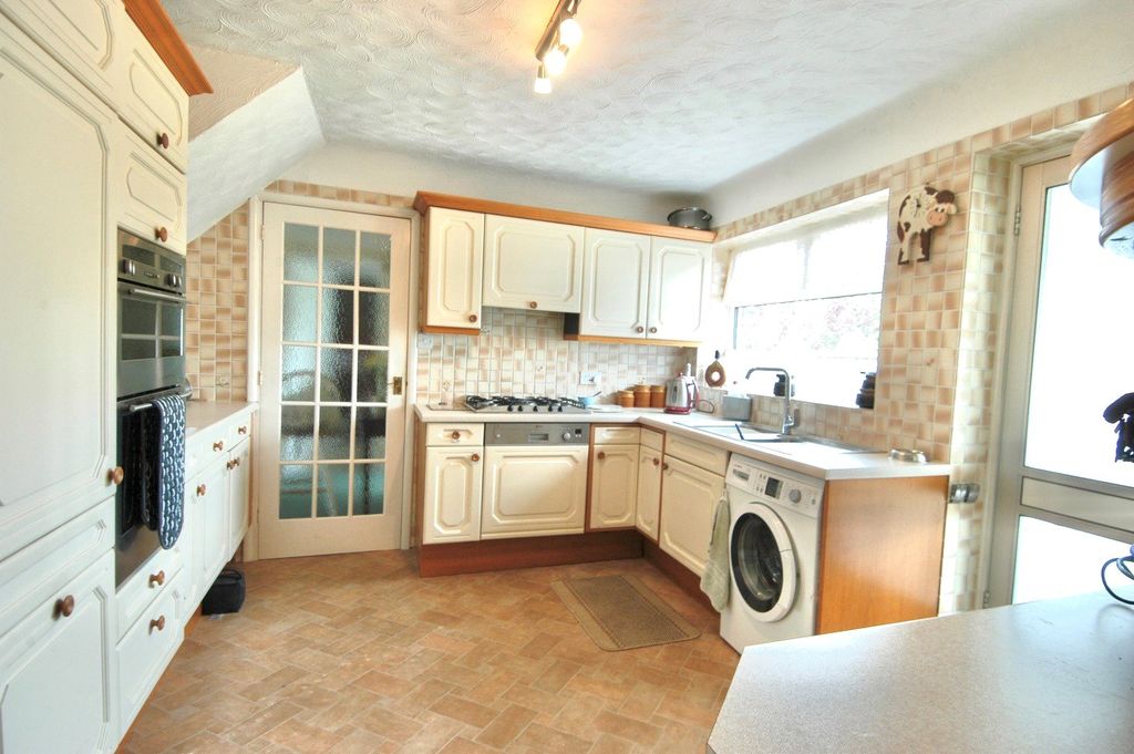 Property photo 3 of 17 Picture No. 13
