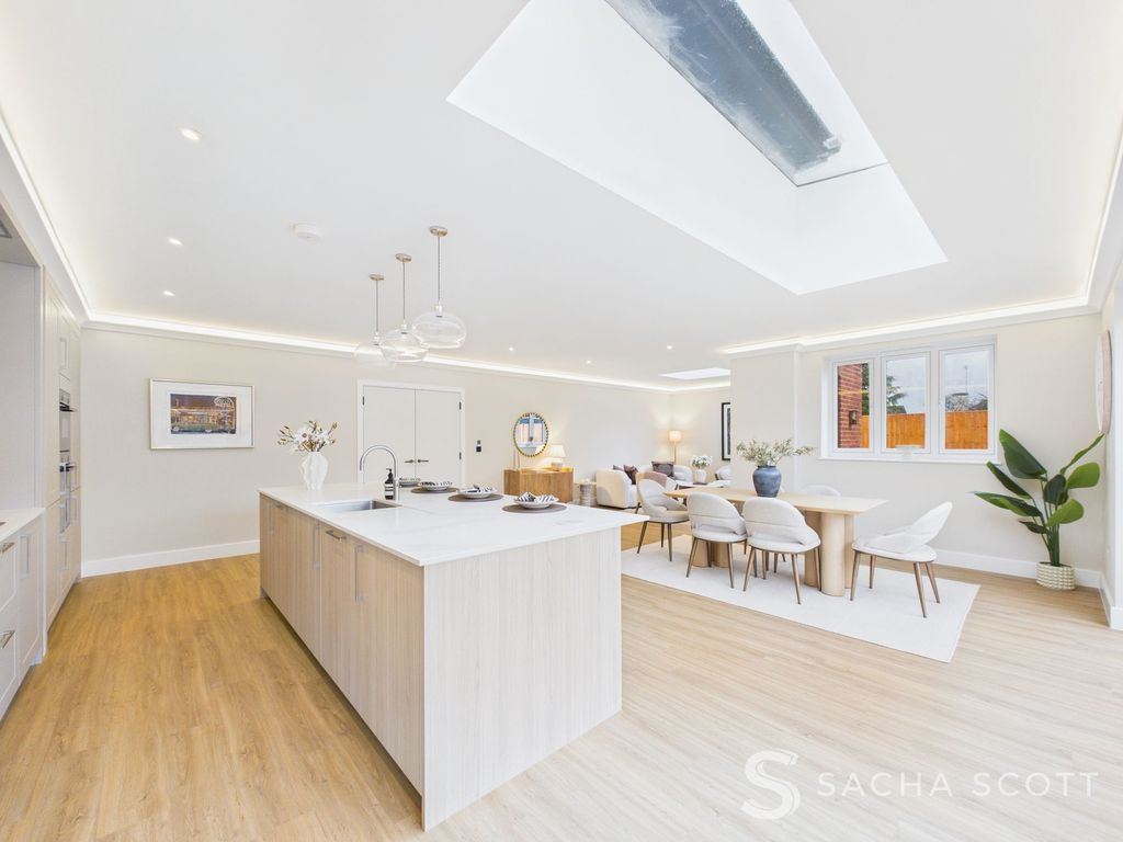 Property photo 1 of 38 Kitchen / Breakfast / Diner