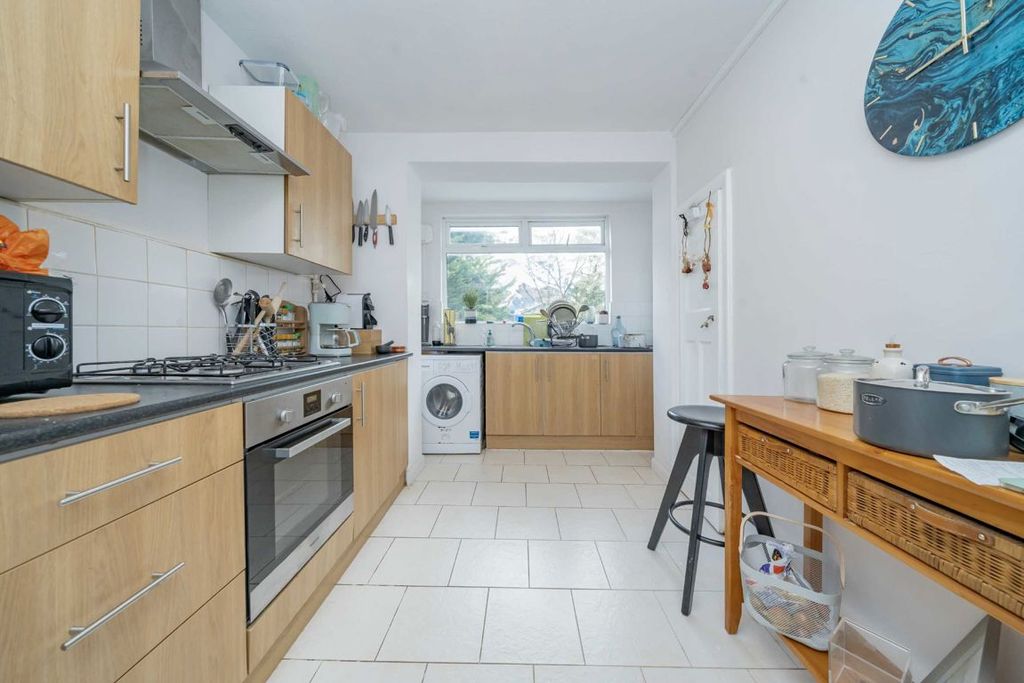 Property photo 2 of 5