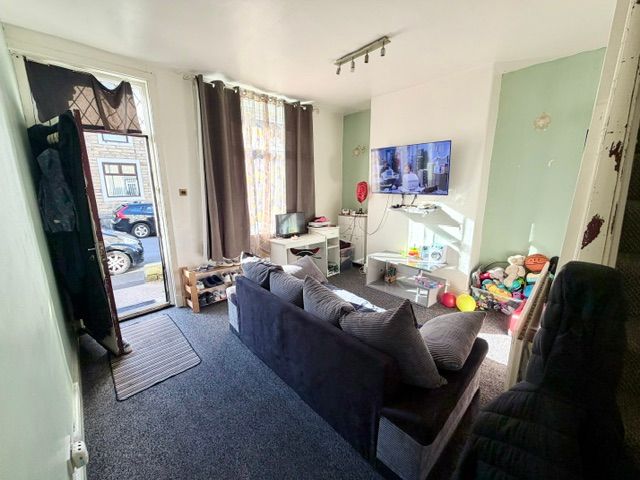 Property photo 2 of 13