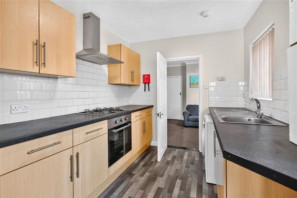 Property photo 3 of 4 Kitchen