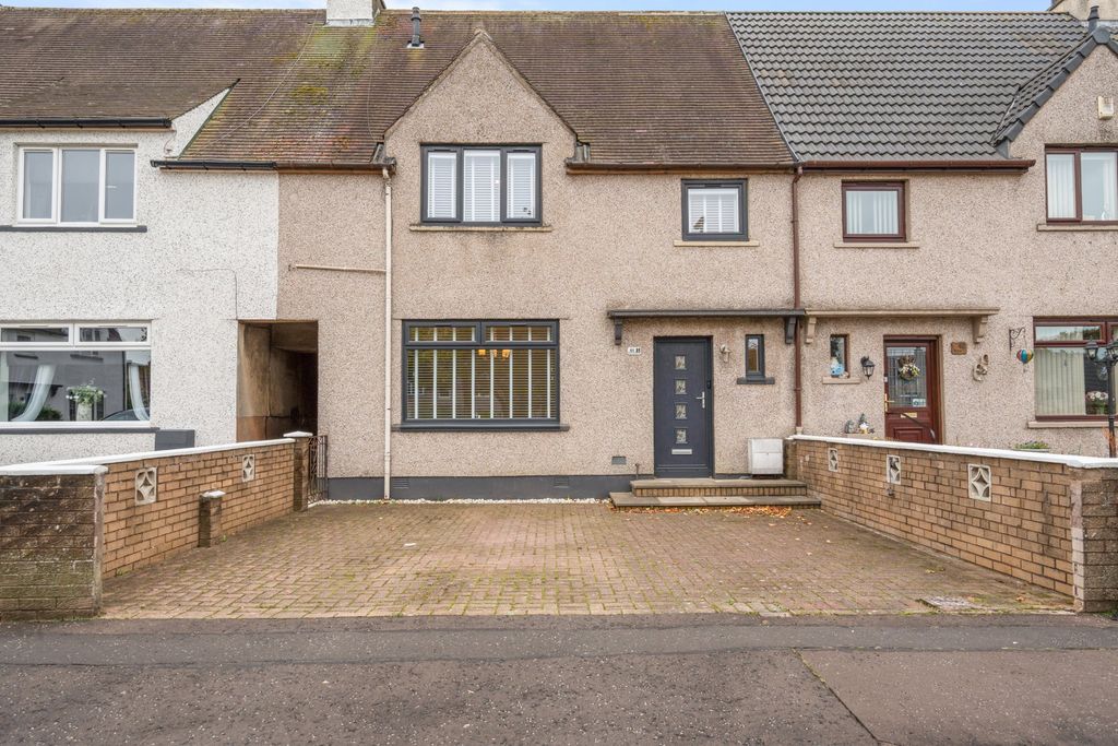 Property photo 1 of 32