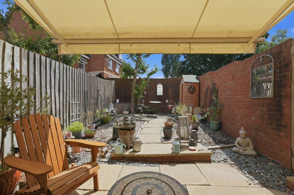 Property photo 2 of 34