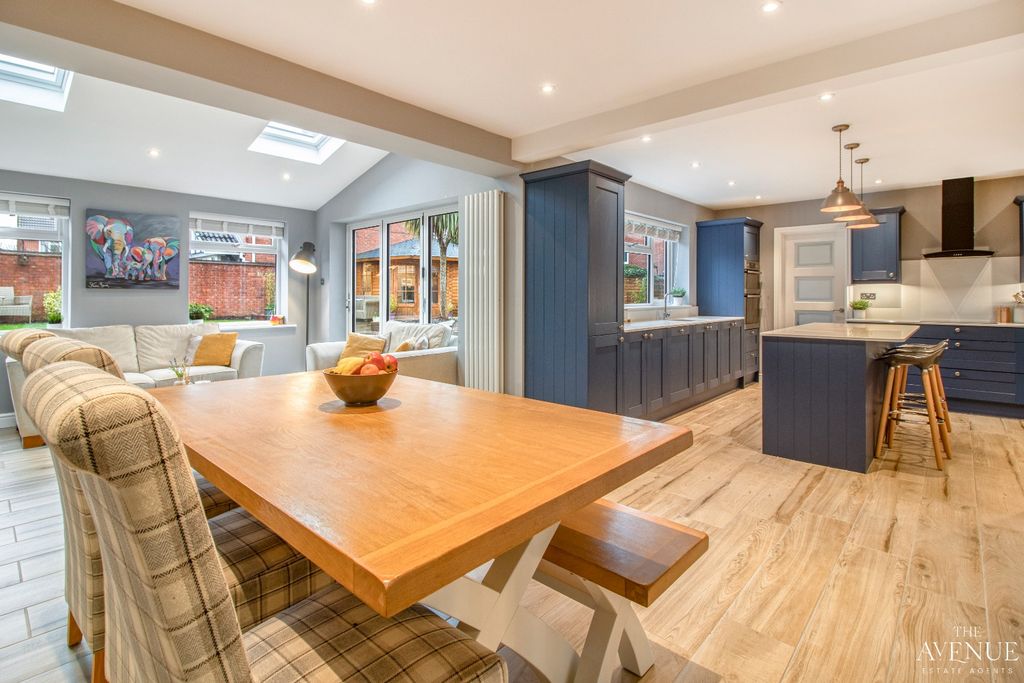 Property photo 2 of 35 4843702