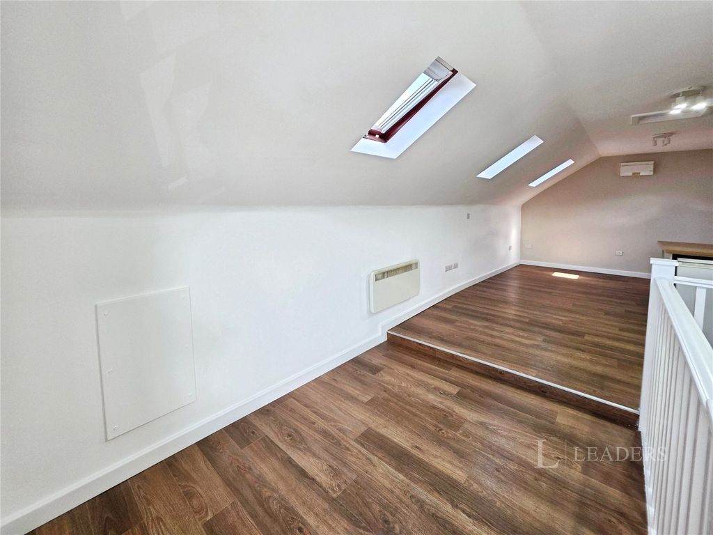 Property photo 3 of 8 Picture No. 03