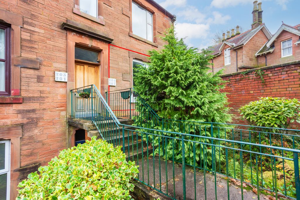 Property photo 1 of 17 Front View