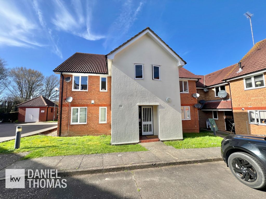 Property photo 1 of 12