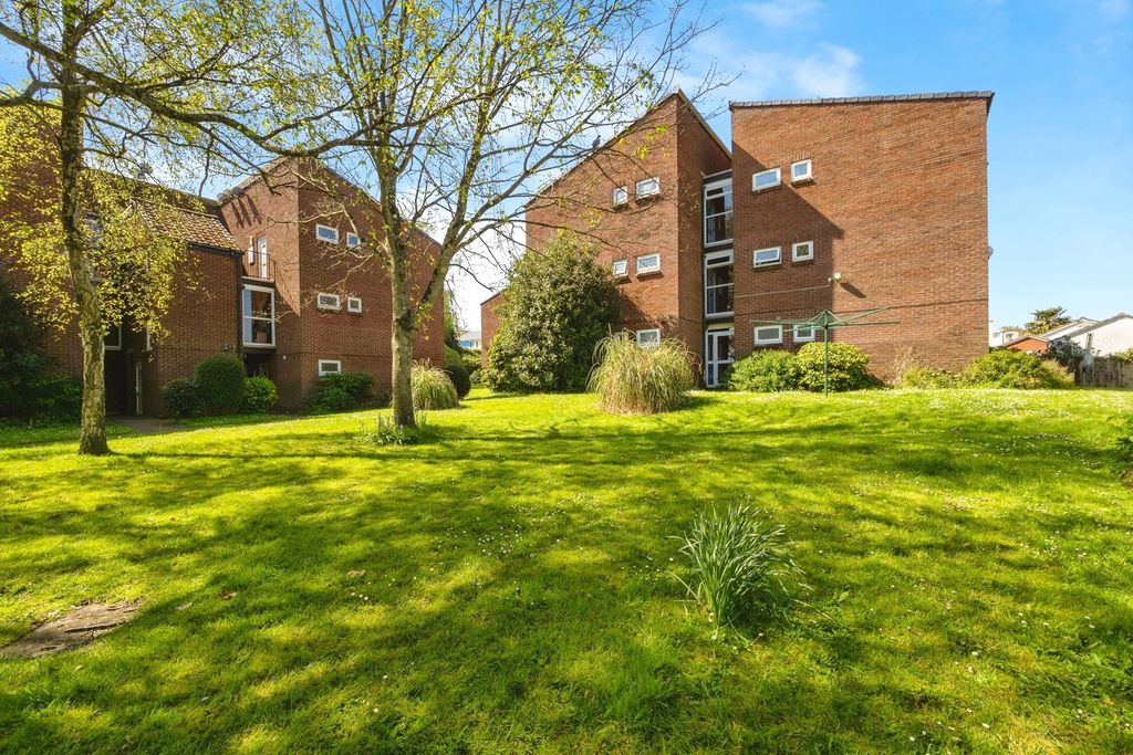 Property photo 1 of 17 Photo