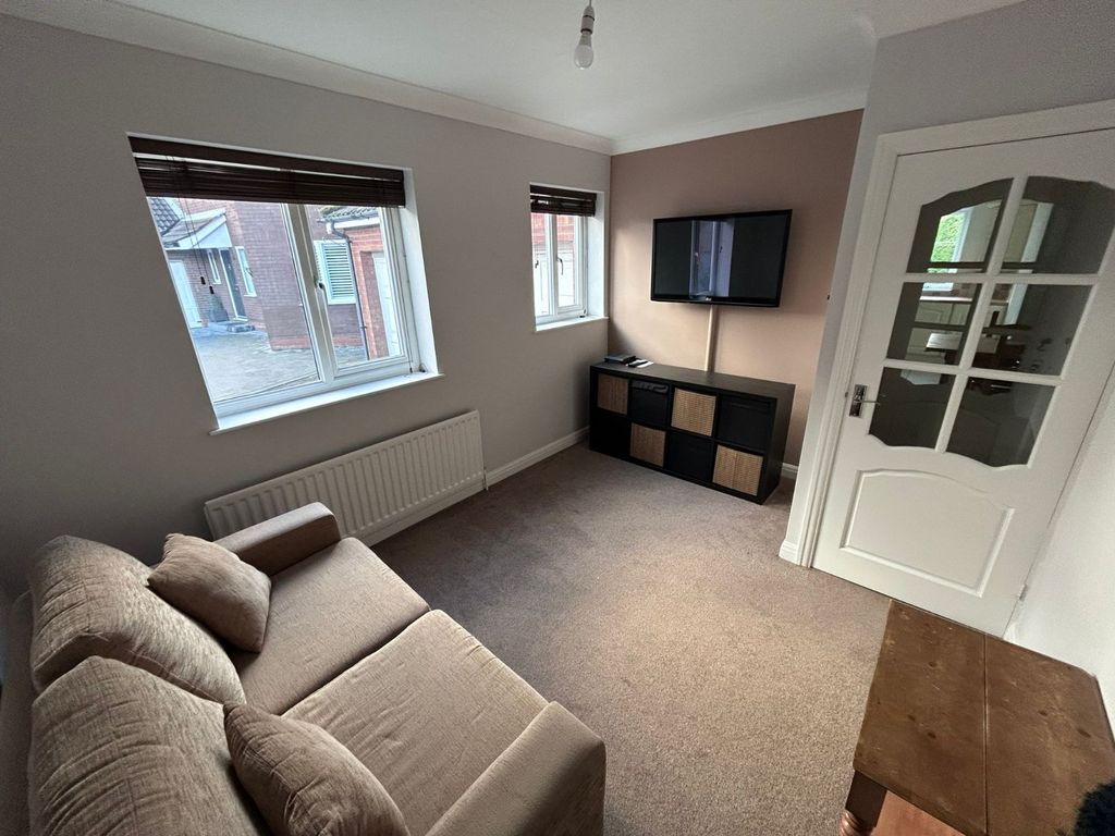 Property photo 3 of 27 Reception Two