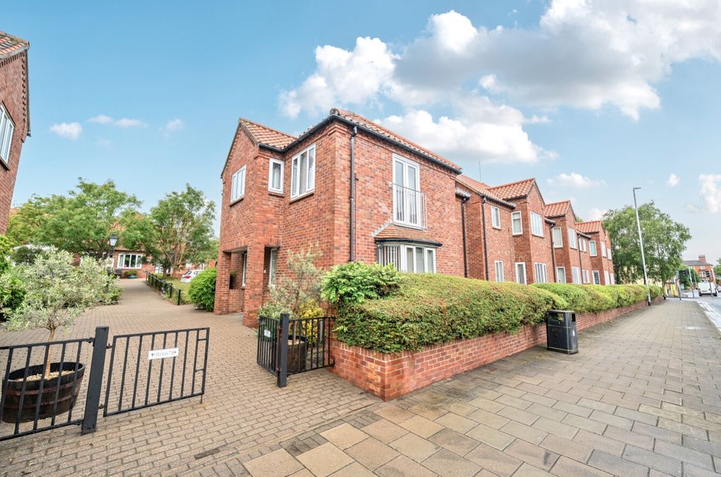Property photo 1 of 10 1473439-2-6A26A69d592Da