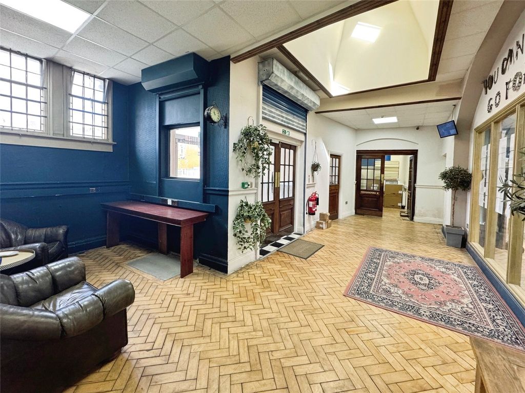 Property photo 2 of 8 Picture No. 01