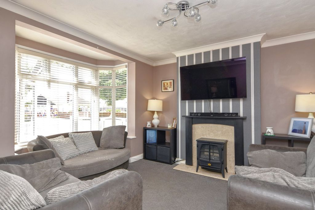 Property photo 3 of 32 Picture No. 39