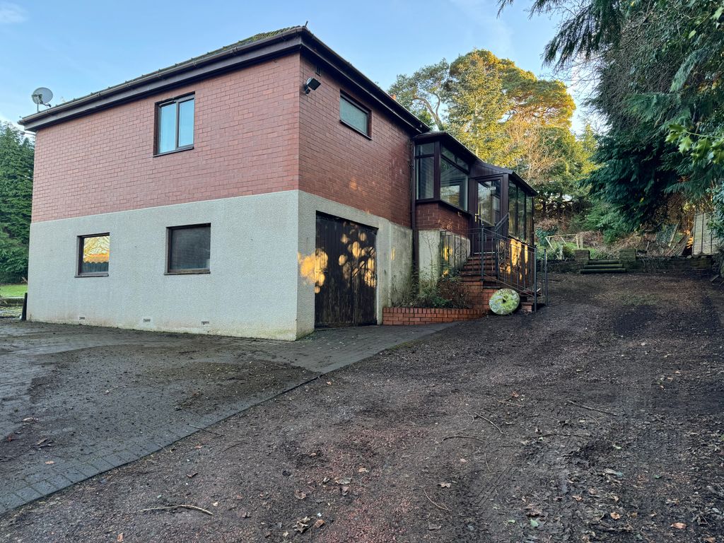 Property photo 2 of 22