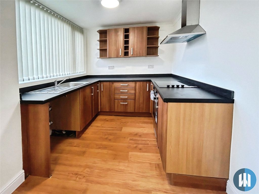 Property photo 3 of 14 Picture No. 23