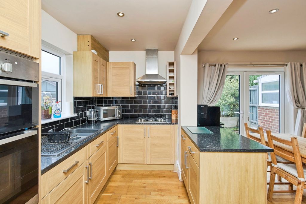 Property photo 2 of 15