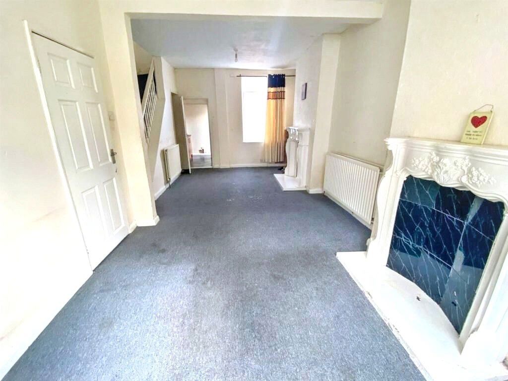 Property photo 3 of 8